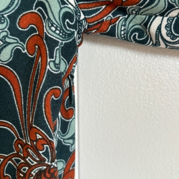 Beautiful 3 Suisses dress key hole front and back pearlized buttons pleated sz M - Picture 6 of 15